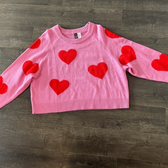 H&M Pink Sweater with Red Hearts - Picture 3 of 3
